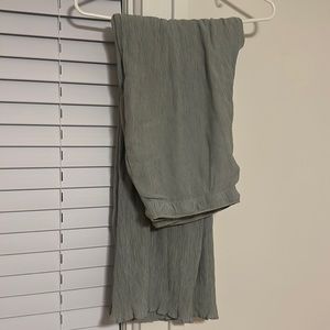 Crinkle Textured Pull-On Wide Leg Pant sage sz large